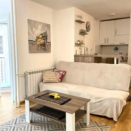 Alma Vracar * 베오그라드