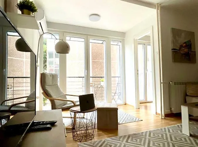 Apartamento Alma Vracar Belgrado